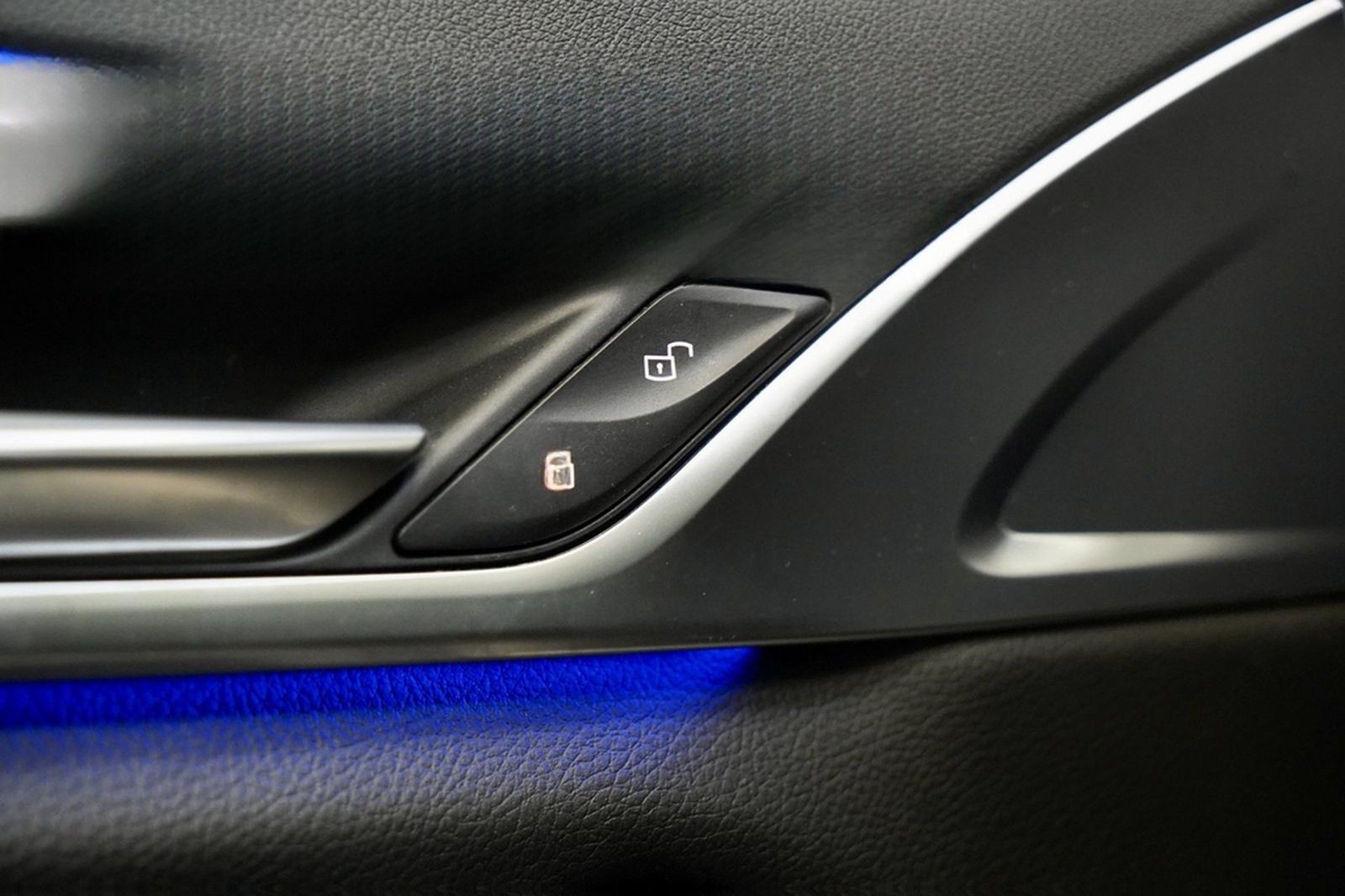 BMW 530 d Touring xD Sport Line 2.H *Pano *AHK *H-UP foto 42