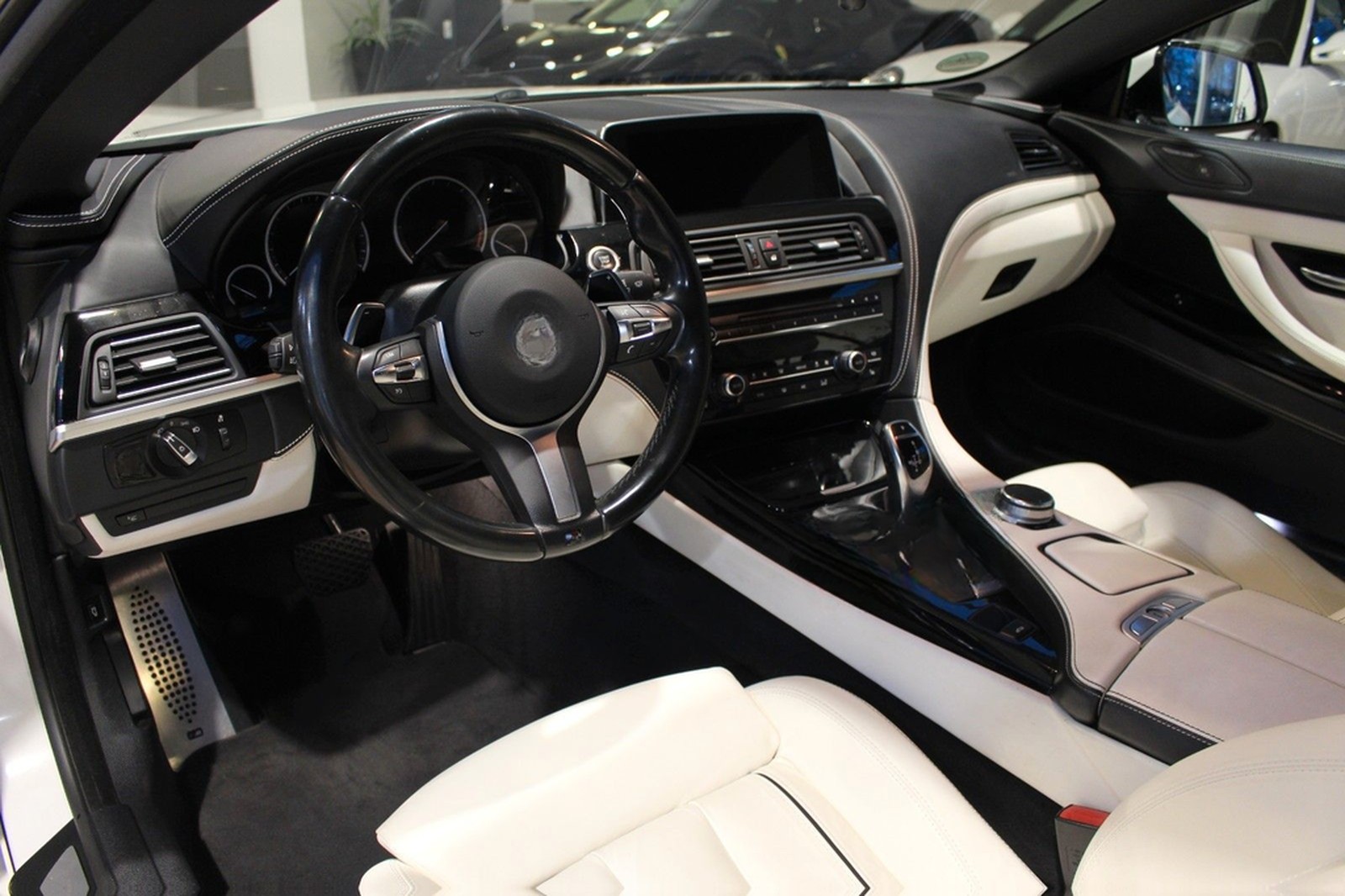 BMW 640d Cabrio+Individuall+Kamera+Head-Up+M-Paket+ foto 12