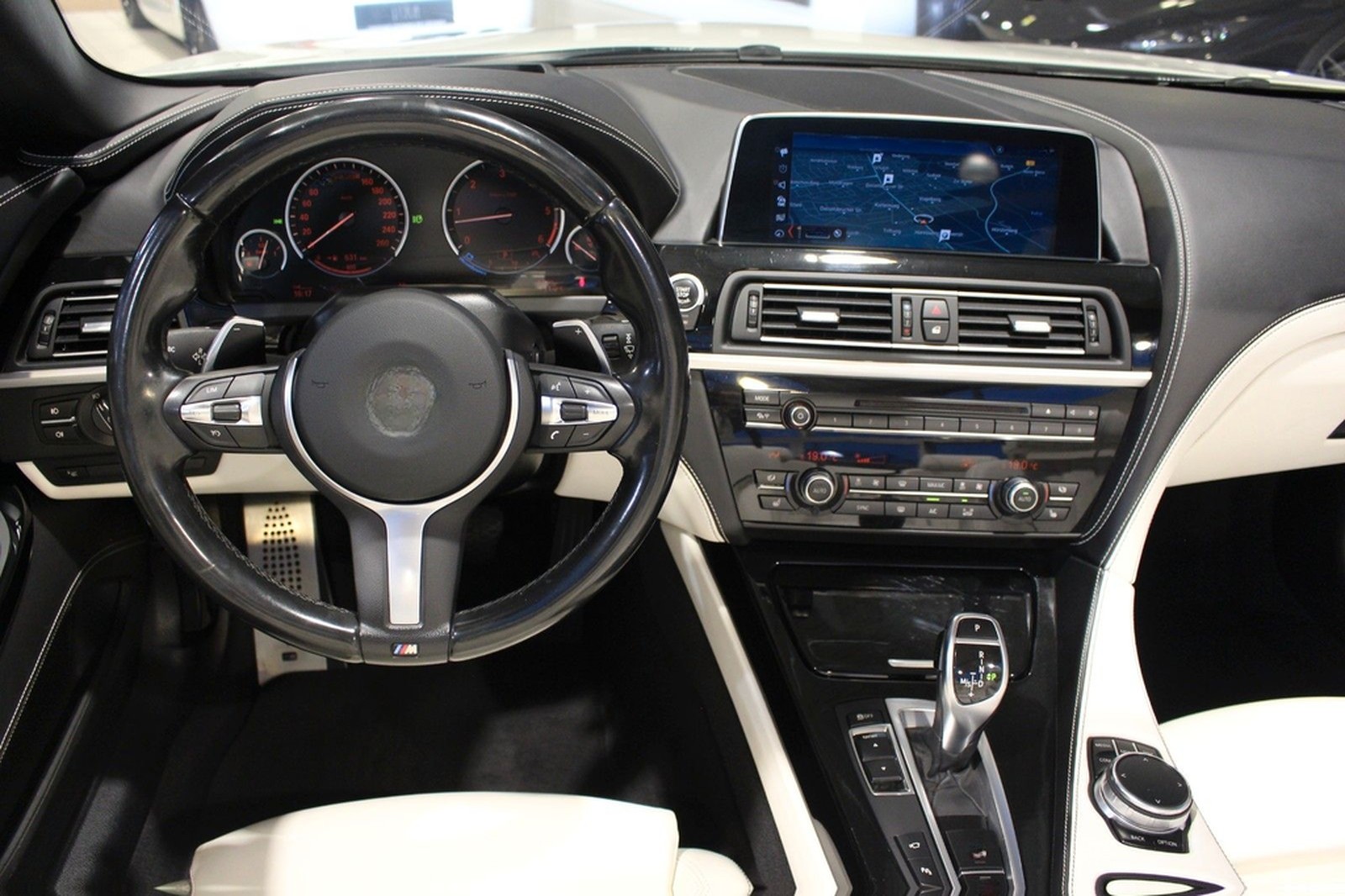 BMW 640d Cabrio+Individuall+Kamera+Head-Up+M-Paket+ foto 14