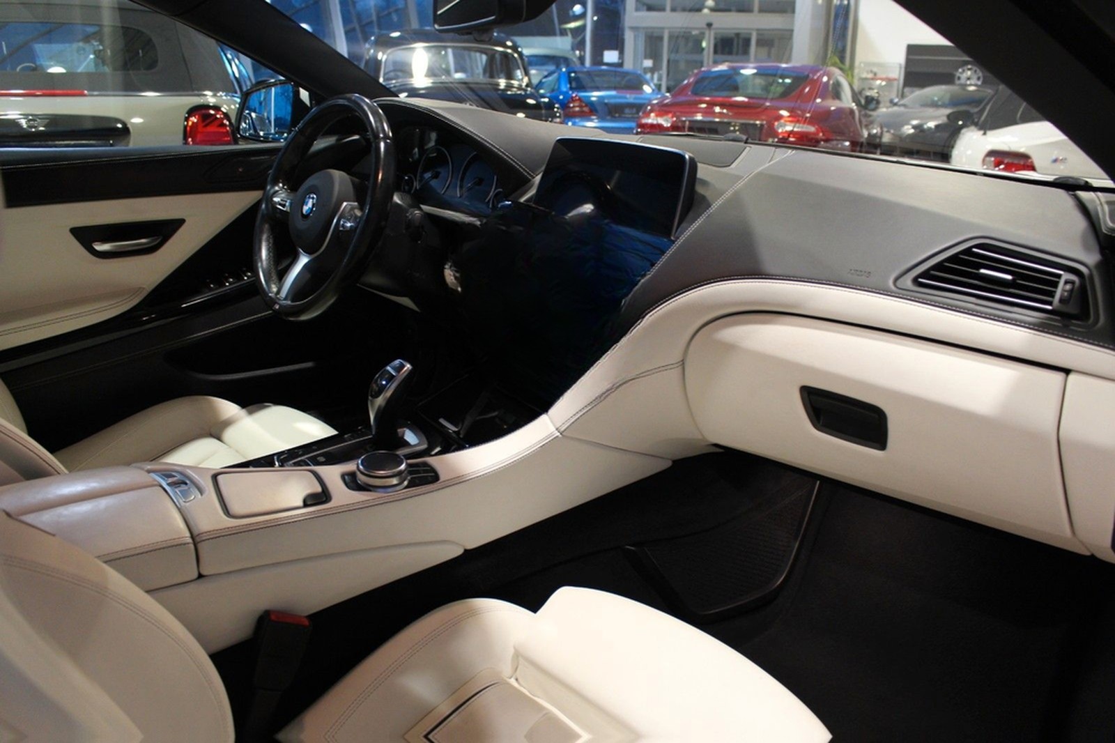 BMW 640d Cabrio+Individuall+Kamera+Head-Up+M-Paket+ foto 17