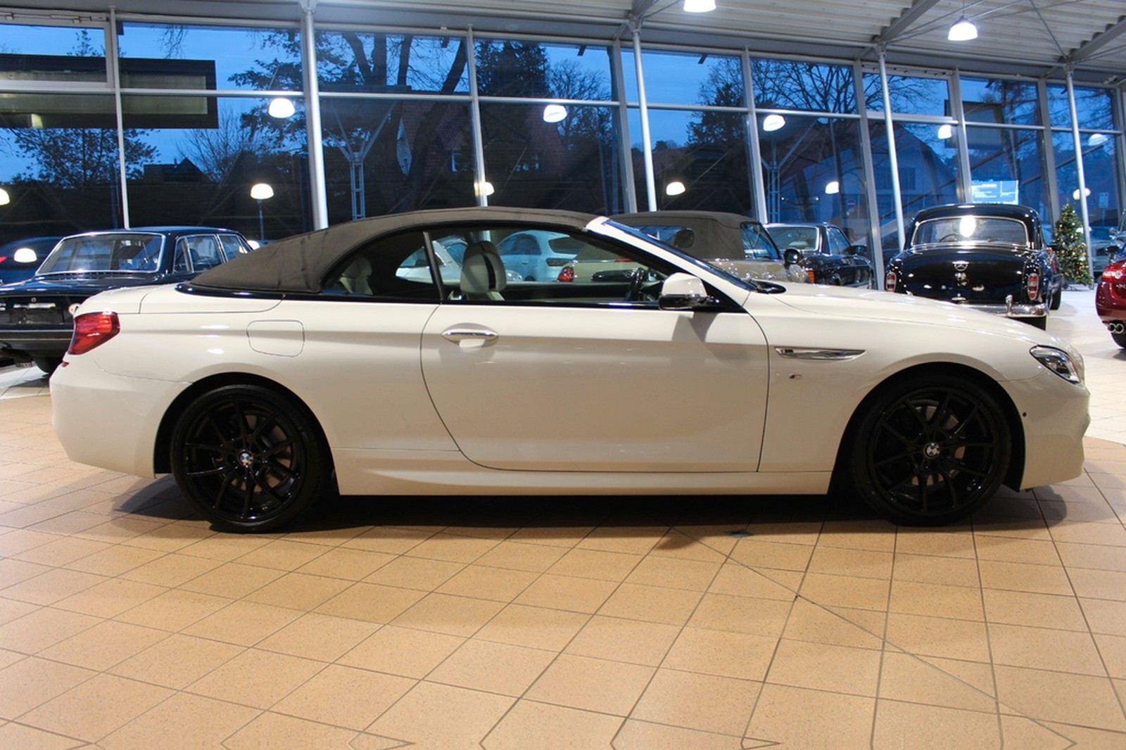 BMW 640d Cabrio+Individuall+Kamera+Head-Up+M-Paket+ foto 7