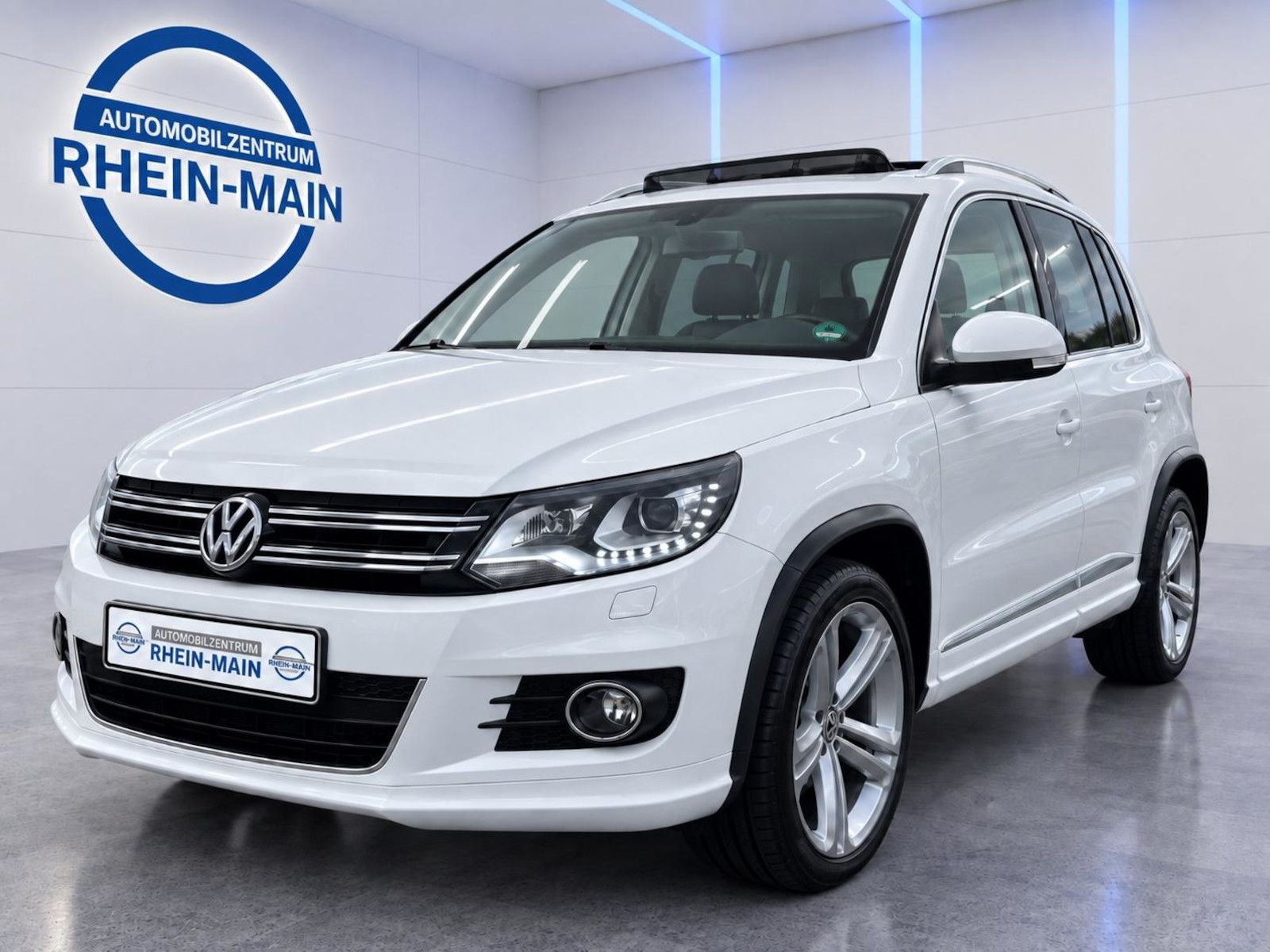 Volkswagen Tiguan R-Line Cup Sport & Style Panorama AHK foto 1