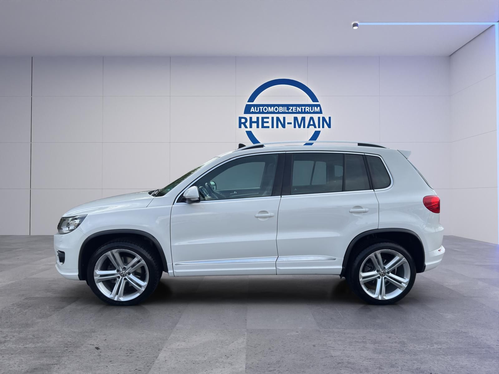 Volkswagen Tiguan R-Line Cup Sport & Style Panorama AHK foto 2