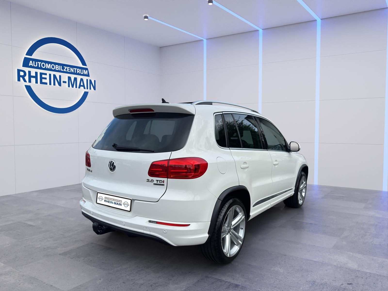 Volkswagen Tiguan R-Line Cup Sport & Style Panorama AHK foto 5