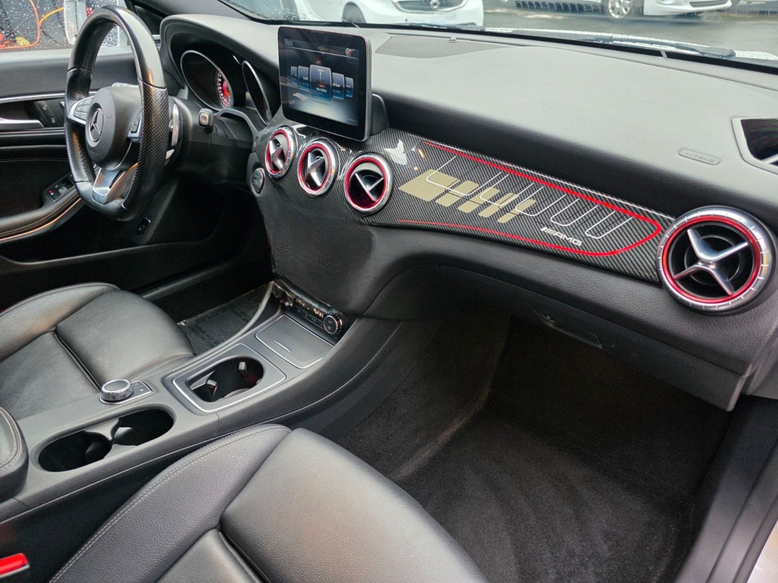 Mercedes-Benz CLA 250 AMG LINE CLA 45 AMG foto 35