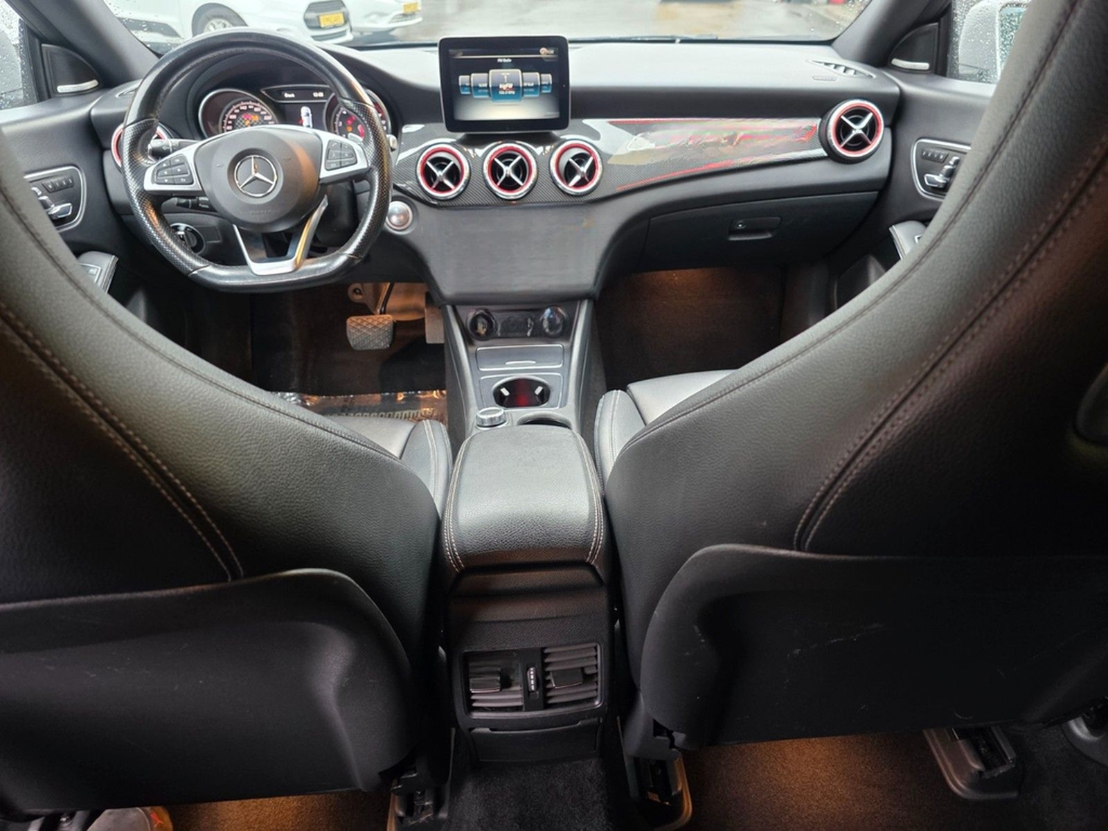 Mercedes-Benz CLA 250 AMG LINE CLA 45 AMG foto 50