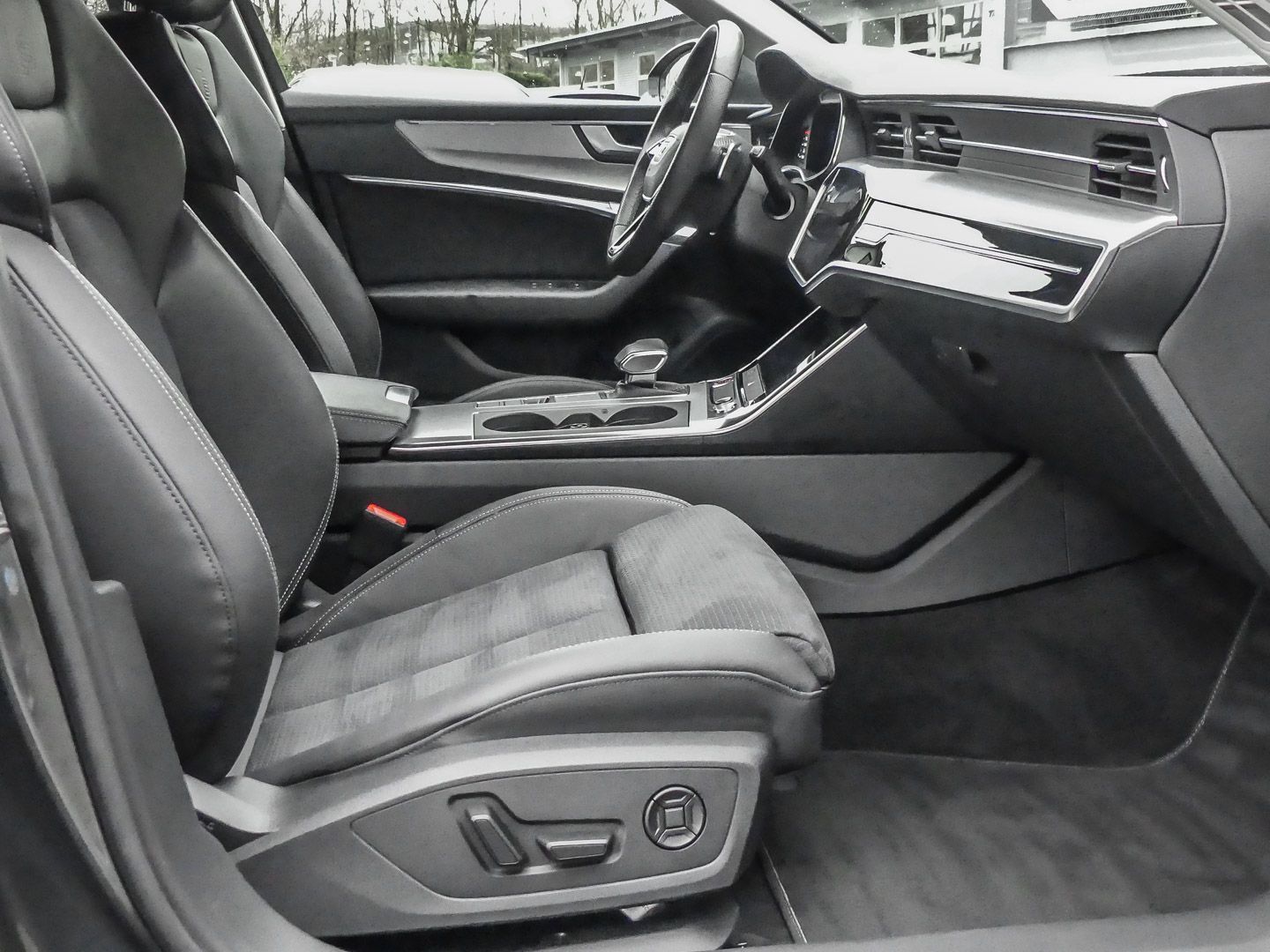 Audi S6 Avant  3.0 TDI quattro Tiptronic LED+NAVI foto 12
