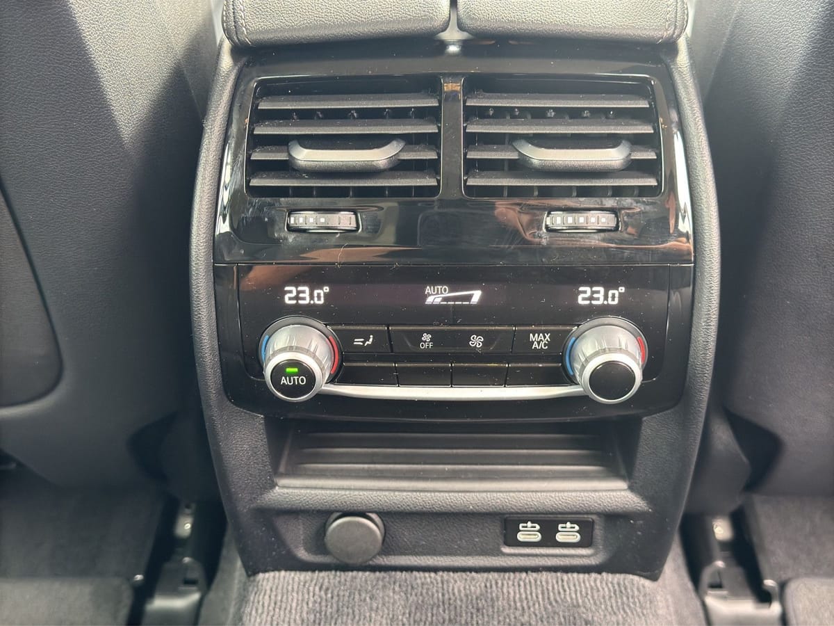 BMW 530i xDrive Touring Laser HUD Leder ACC foto 13