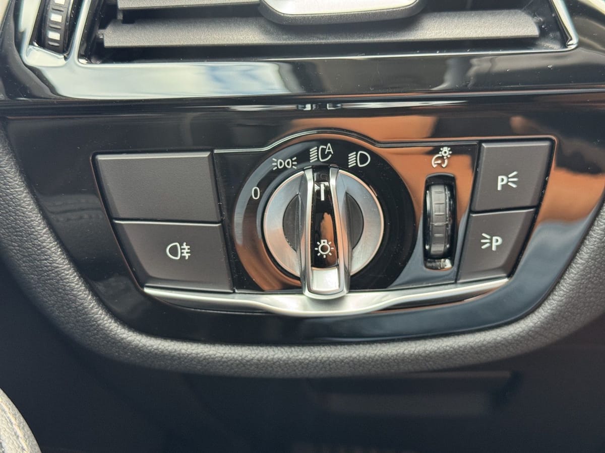 BMW 530i xDrive Touring Laser HUD Leder ACC foto 17