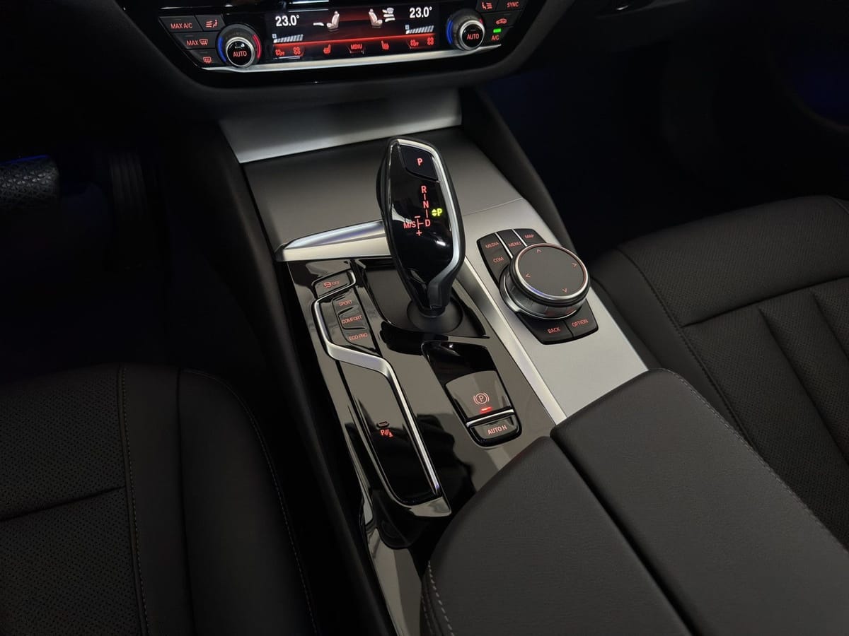 BMW 530i xDrive Touring Laser HUD Leder ACC foto 20