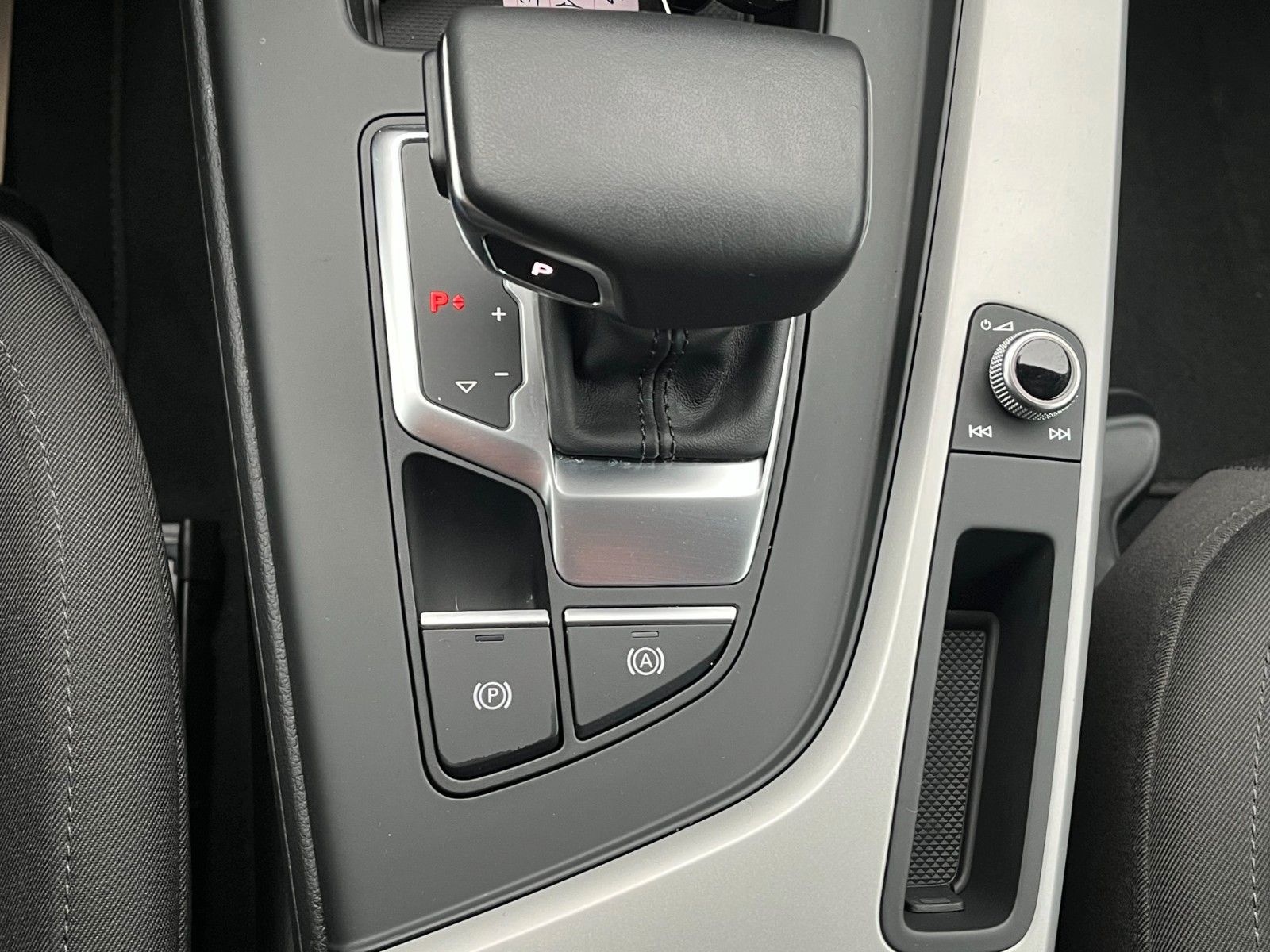 Audi A4 Avant 35 TDI *HEAD UP *STANDHEIZUNG*1. HAND foto 18