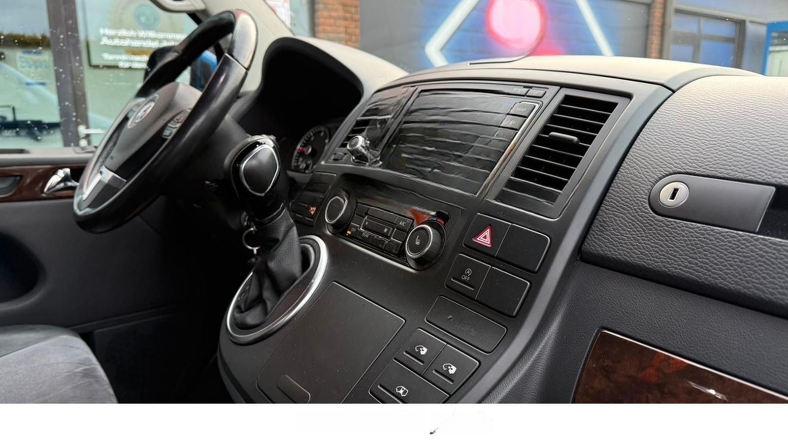 Volkswagen T5/2 Jahre Garantie/SonderModell/Traumfahrzeug! foto 23