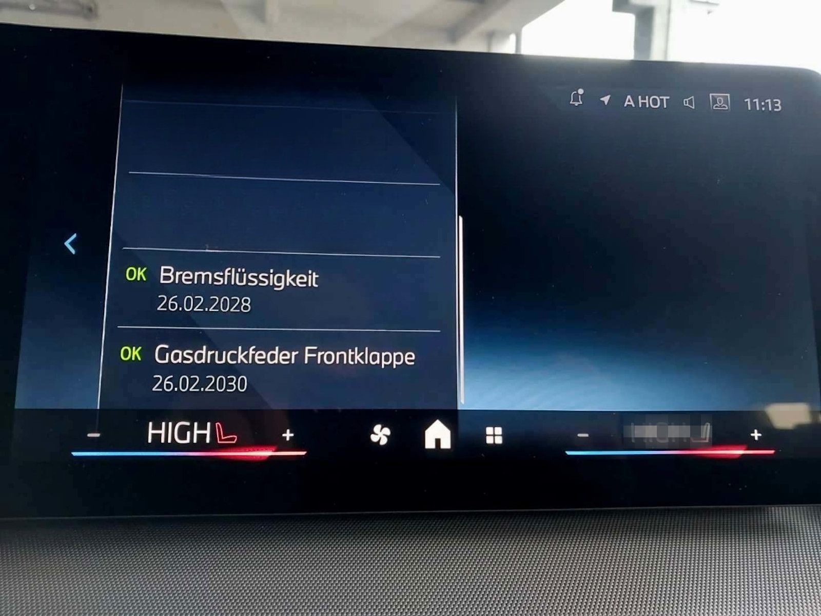BMW 220 Active Tourer d AHK Adaptive LED Keyless foto 17
