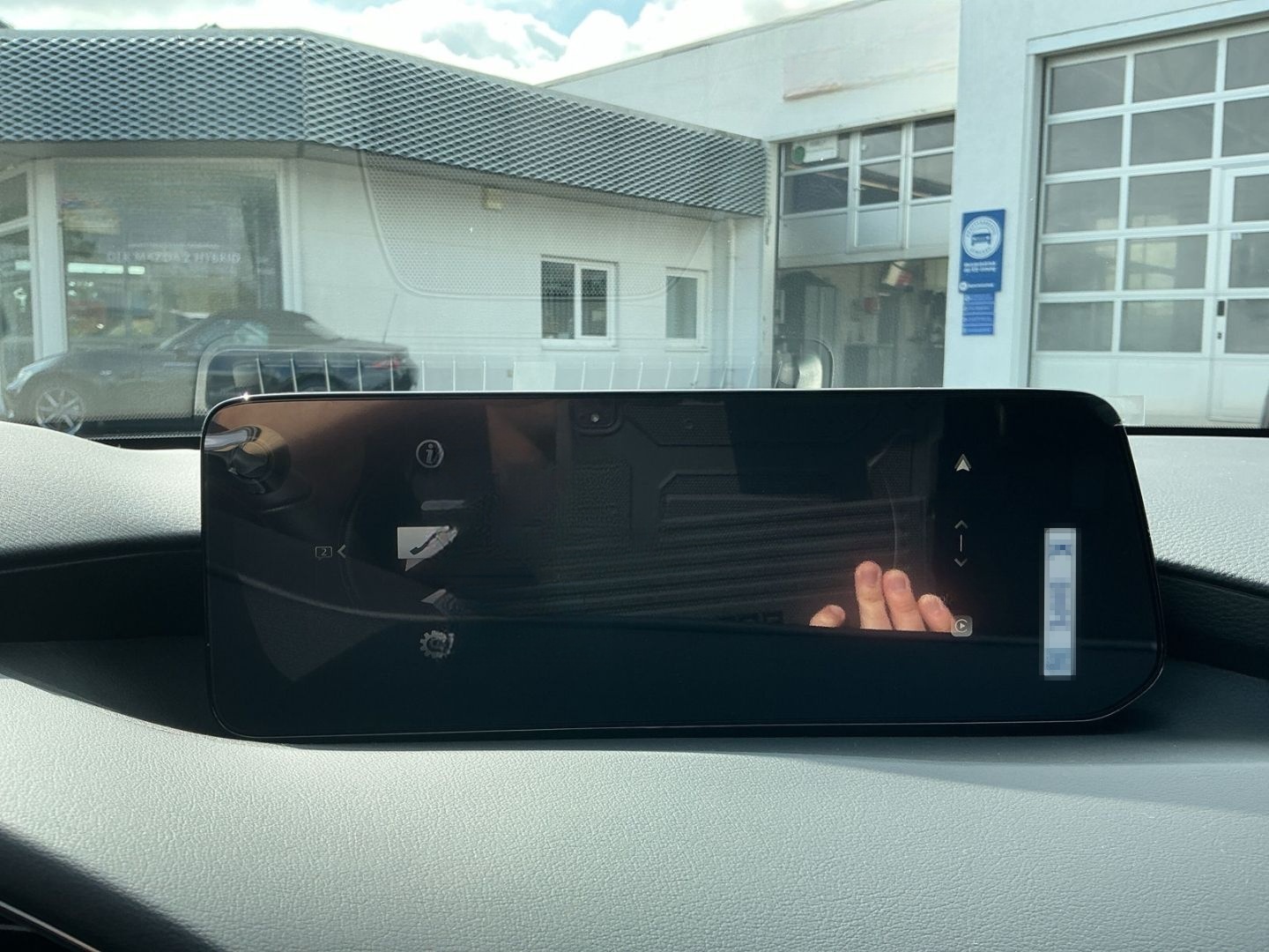 Mazda 3 2.5 AT Exclusive-Line MATRIX Bose 360 HUD foto 12