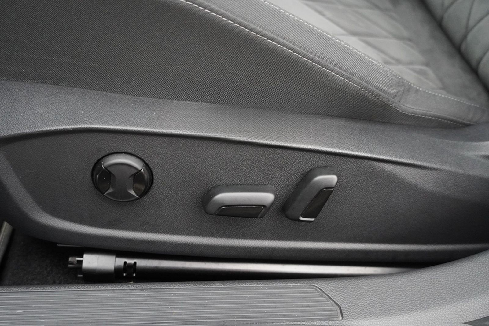 Volkswagen Golf VIII Style eTSI Klimaaut. LED Sitzheizung foto 34