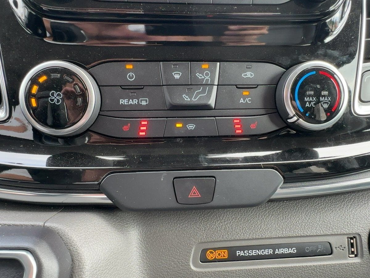 Ford TOURNEO CUSTOM 2.0 TDCi 320L2 TITANIUM X ACC S foto 20