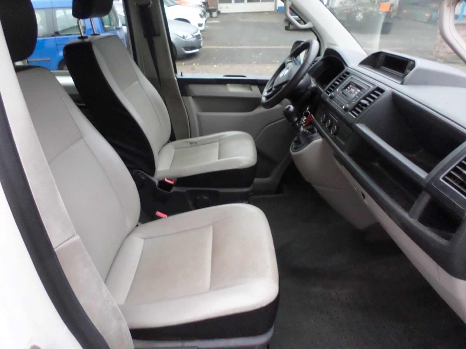 Volkswagen T6 Transporter Pritsche DOKA lang Klima STHZ AHK foto 10