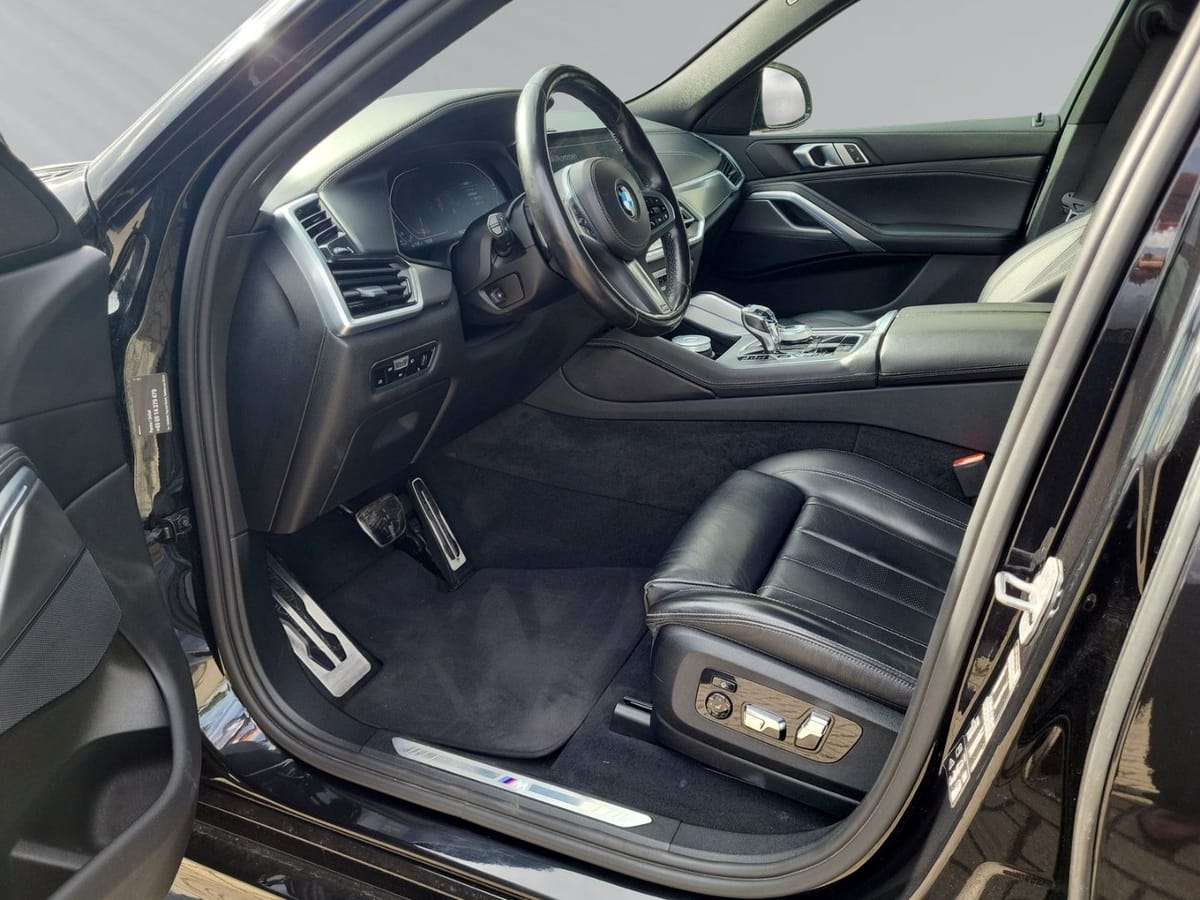 BMW X6 xDrive30d/Sportpaket/HUD/AHK/Navigation/Leder foto 4