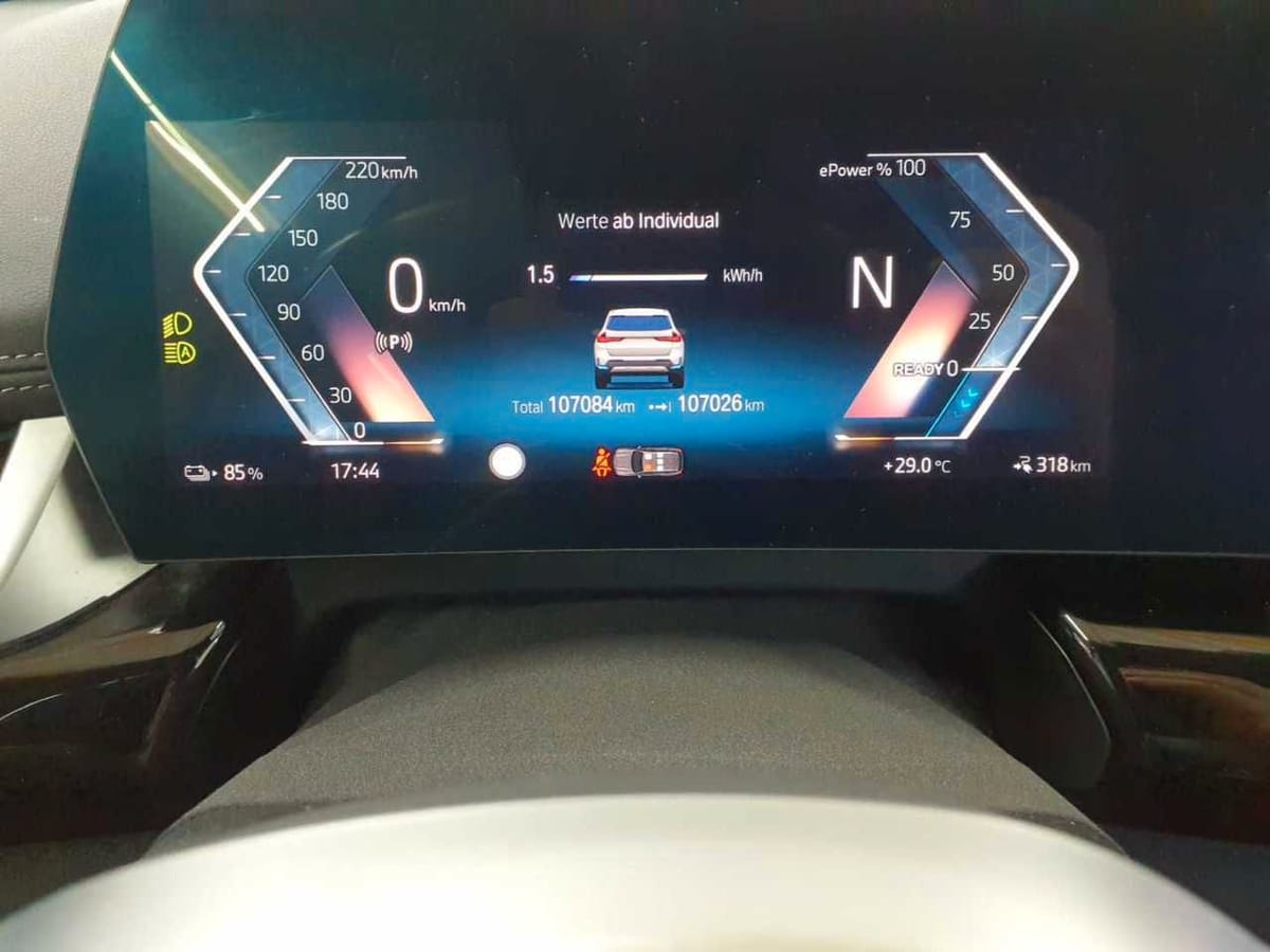 BMW iX1 xDrive30 xLine Navi SHZ Leder LED foto 11