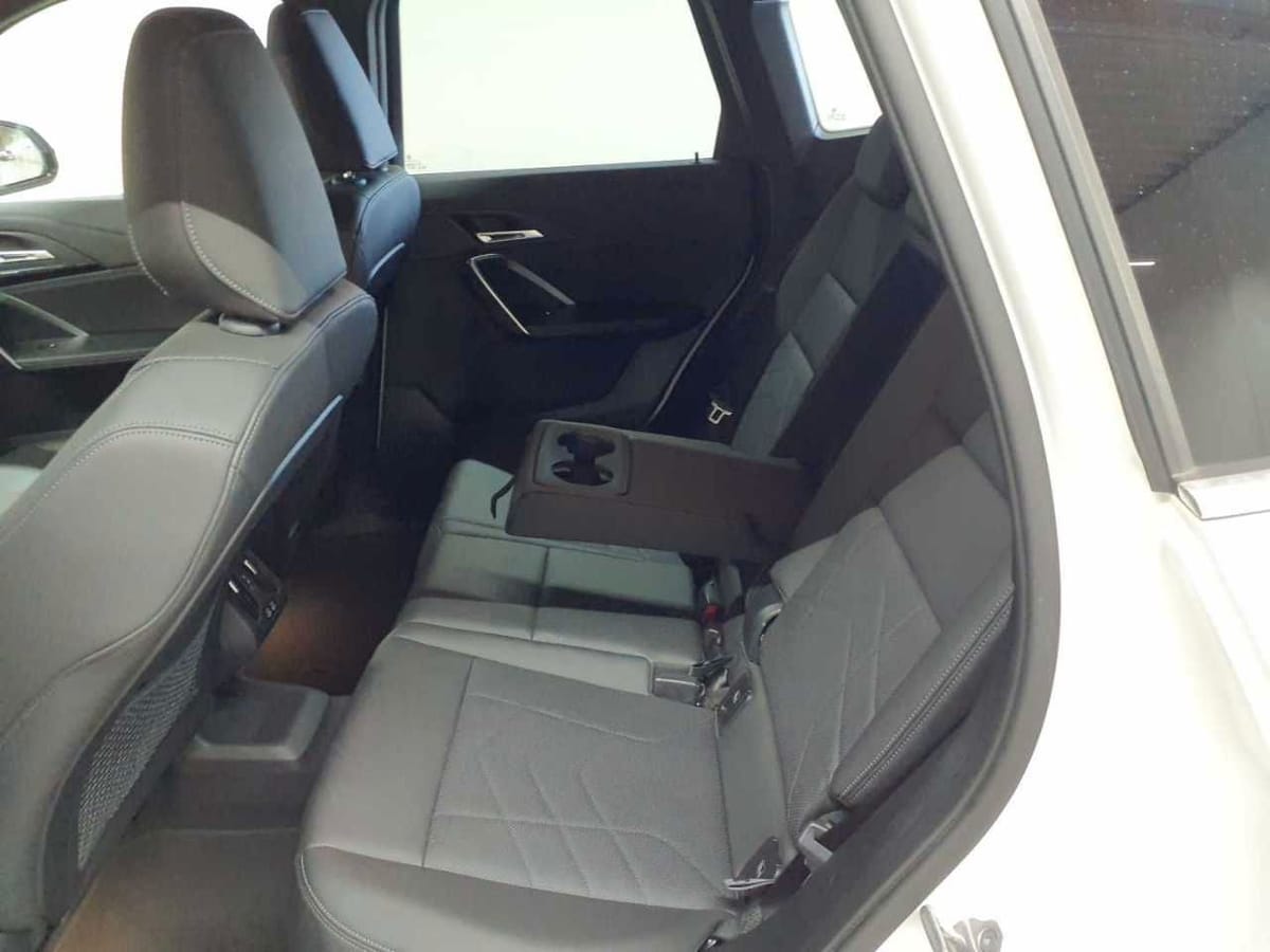 BMW iX1 xDrive30 xLine Navi SHZ Leder LED foto 13
