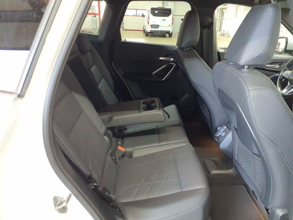 BMW iX1 xDrive30 xLine Navi SHZ Leder LED foto 14