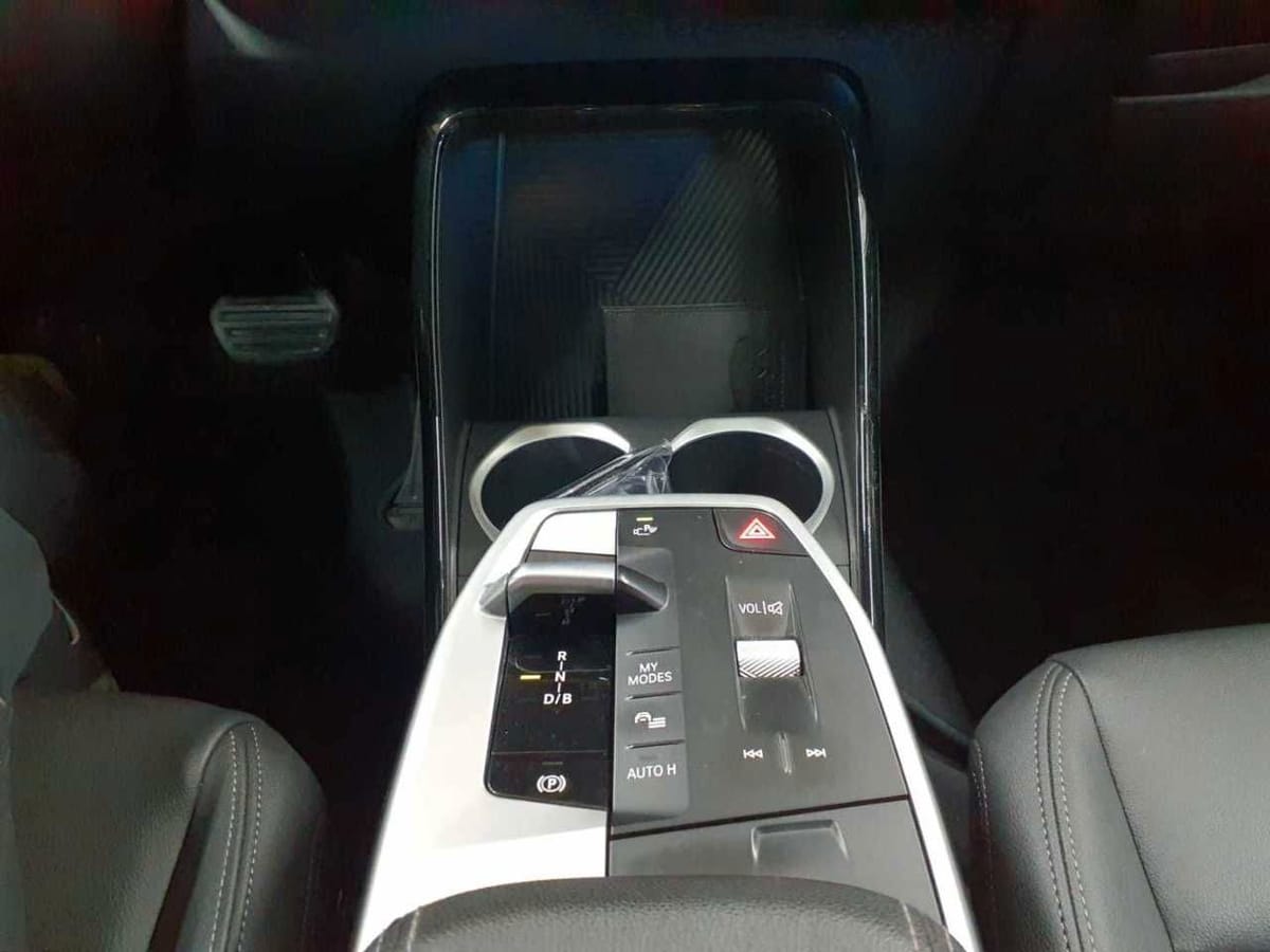 BMW iX1 xDrive30 xLine Navi SHZ Leder LED foto 10