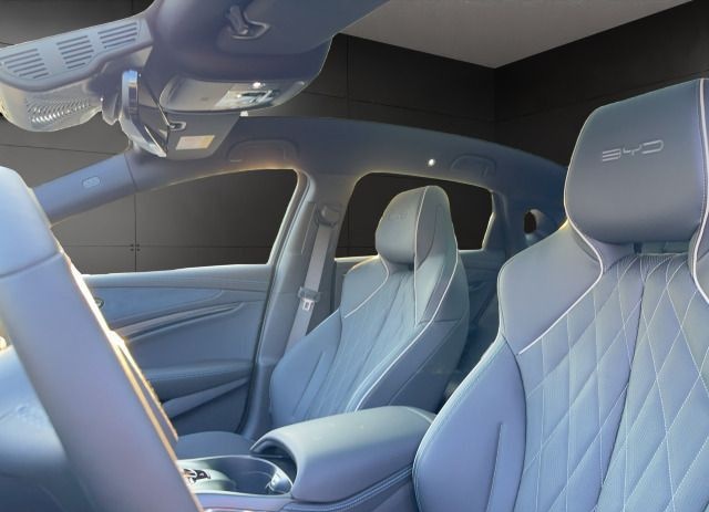 BYD Seal Design 230kW Reichweite 570km Panoramadach foto 23