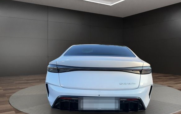 BYD Seal Design 230kW Reichweite 570km Panoramadach foto 5