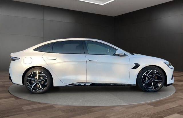 BYD Seal Design 230kW Reichweite 570km Panoramadach foto 7