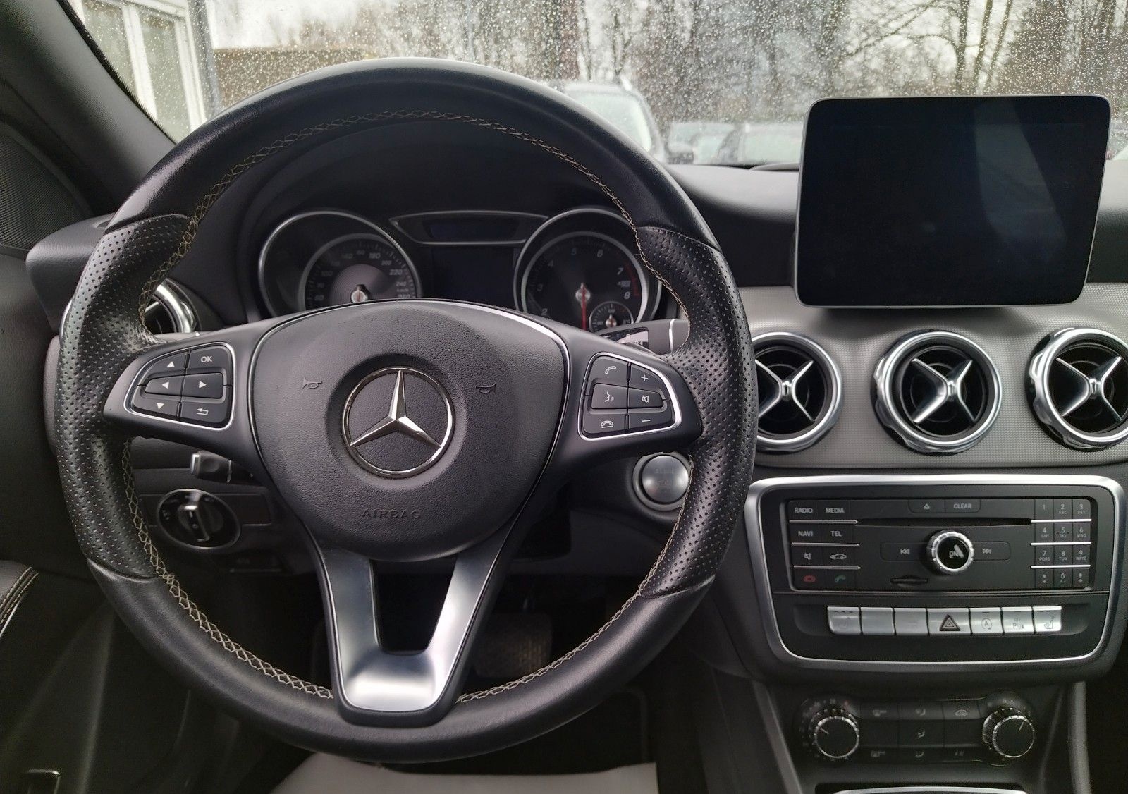Mercedes-Benz GLA 200+GARANTIE+79000km+LED+NAVI+SHZ+CAM+PDC foto 12