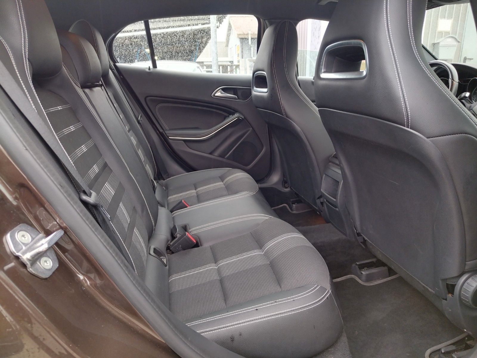 Mercedes-Benz GLA 200+GARANTIE+79000km+LED+NAVI+SHZ+CAM+PDC foto 14