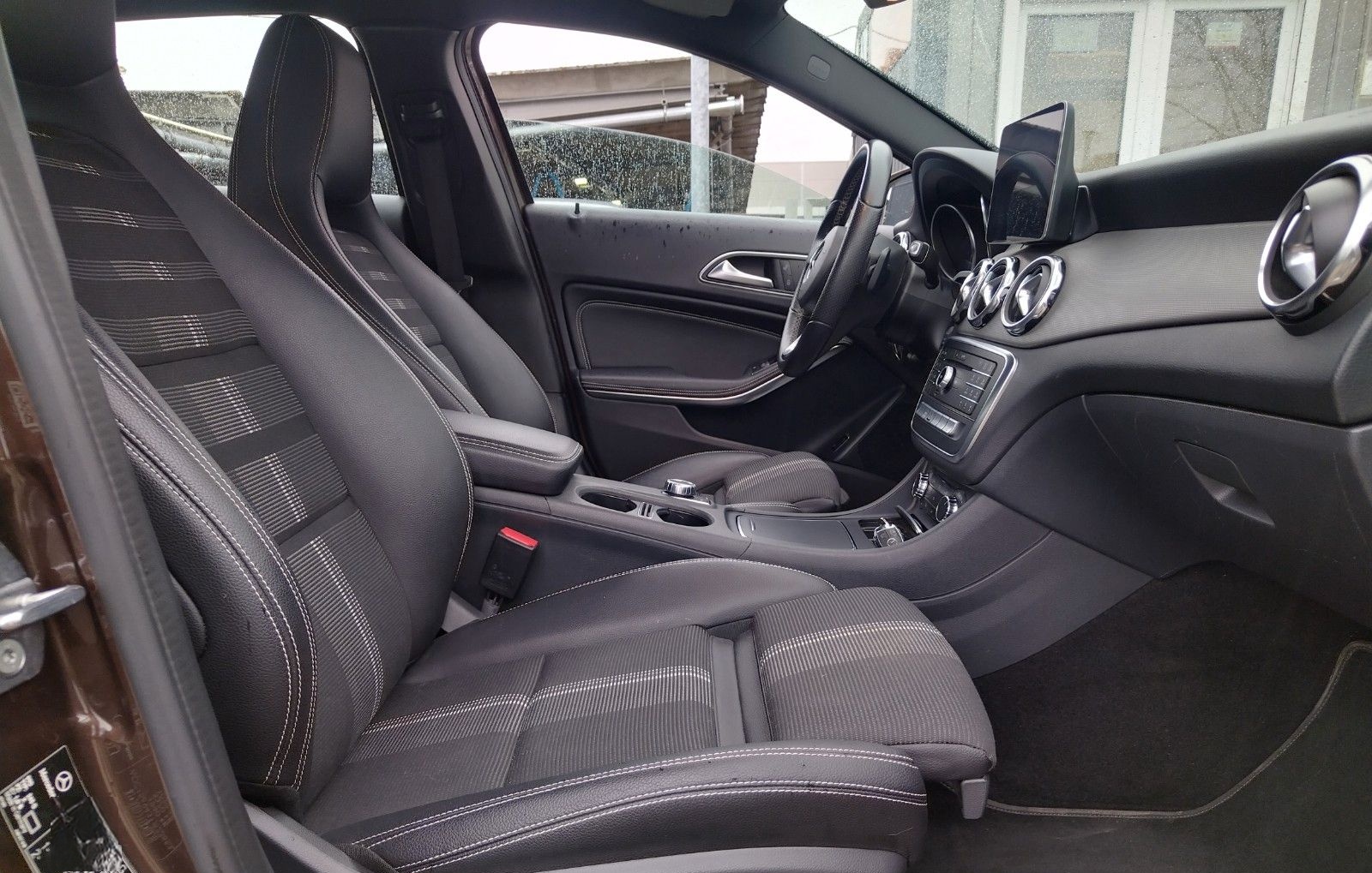 Mercedes-Benz GLA 200+GARANTIE+79000km+LED+NAVI+SHZ+CAM+PDC foto 15