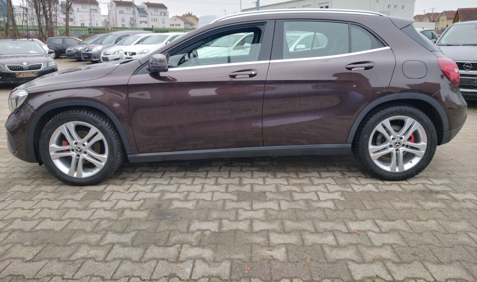 Mercedes-Benz GLA 200+GARANTIE+79000km+LED+NAVI+SHZ+CAM+PDC foto 3