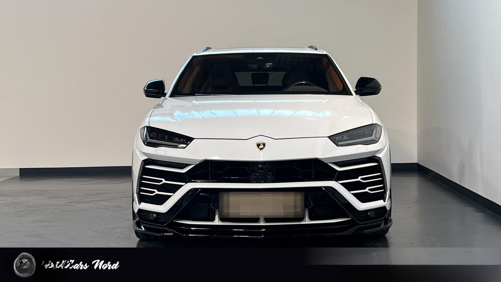 Lamborghini Urus 24 ZOLL-AKRAPOVIC-B&O-360° foto 8