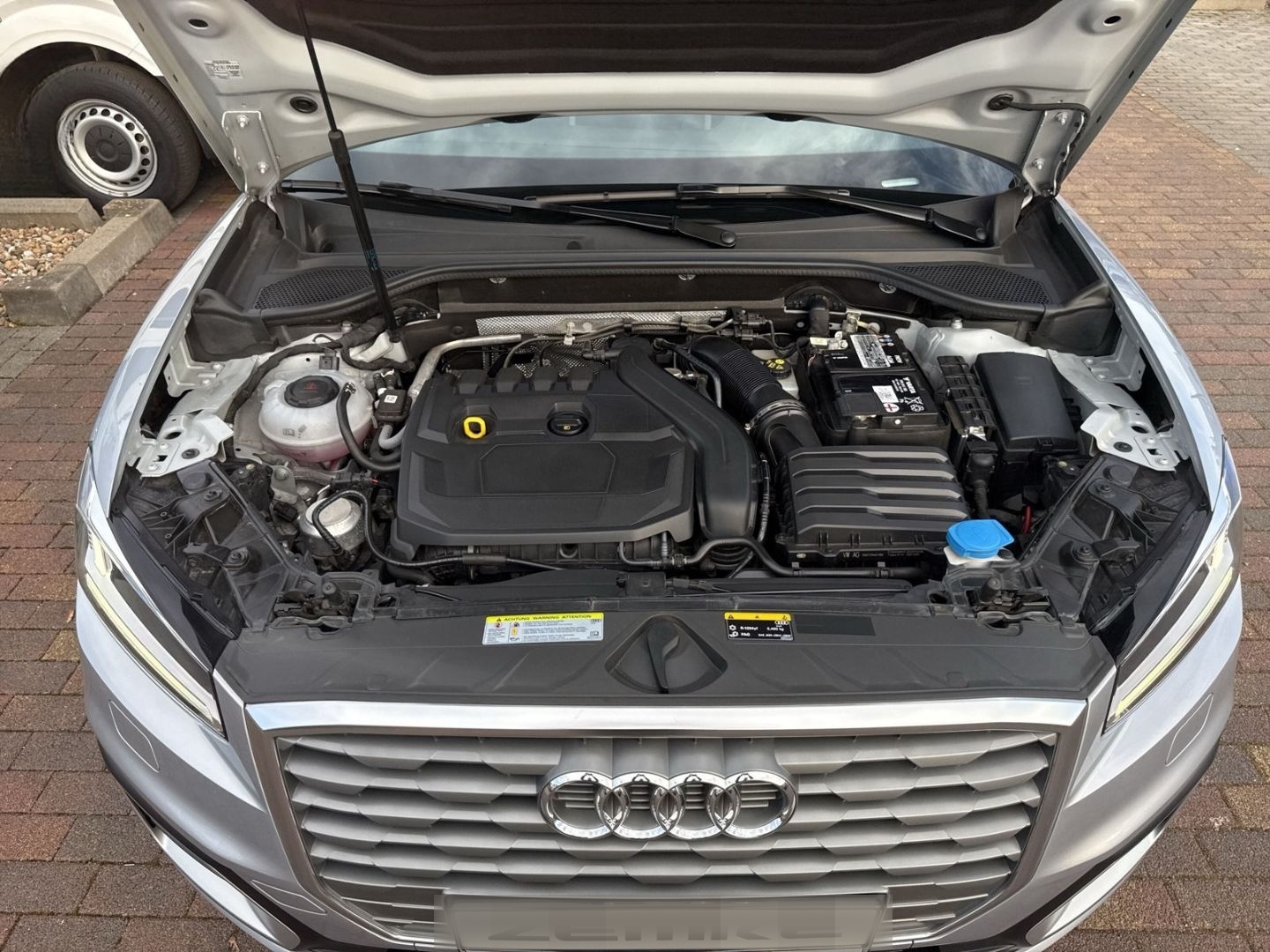 Audi Q2 35 TFSI S-tronic sport StandHZG Navi Digitale foto 16