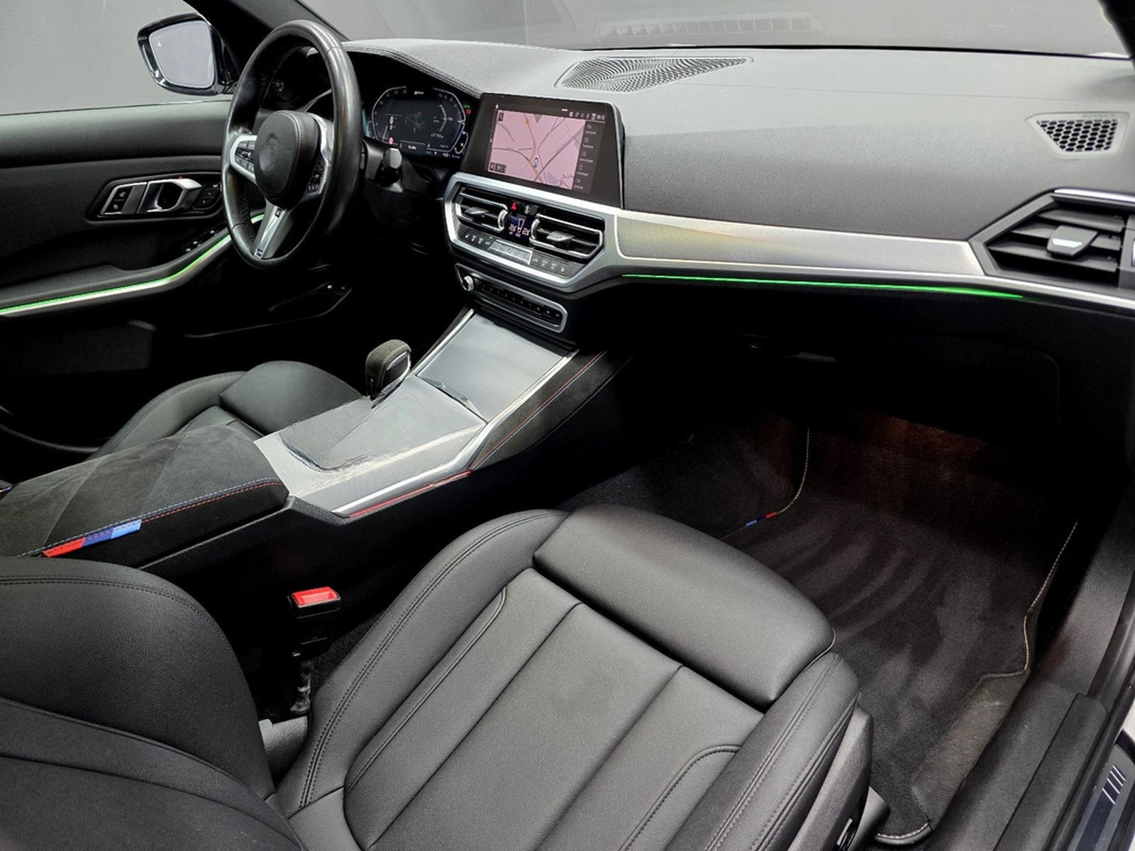 BMW 330e xDrive M SPORT, e.DACH, LED, HUD, R-KAMERA foto 10