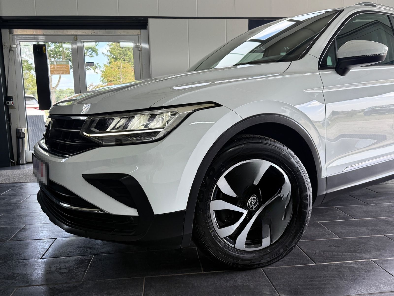 Volkswagen Tiguan Active 2.0 TDI *DSG*AHK*ACC*LANE*LED foto 2