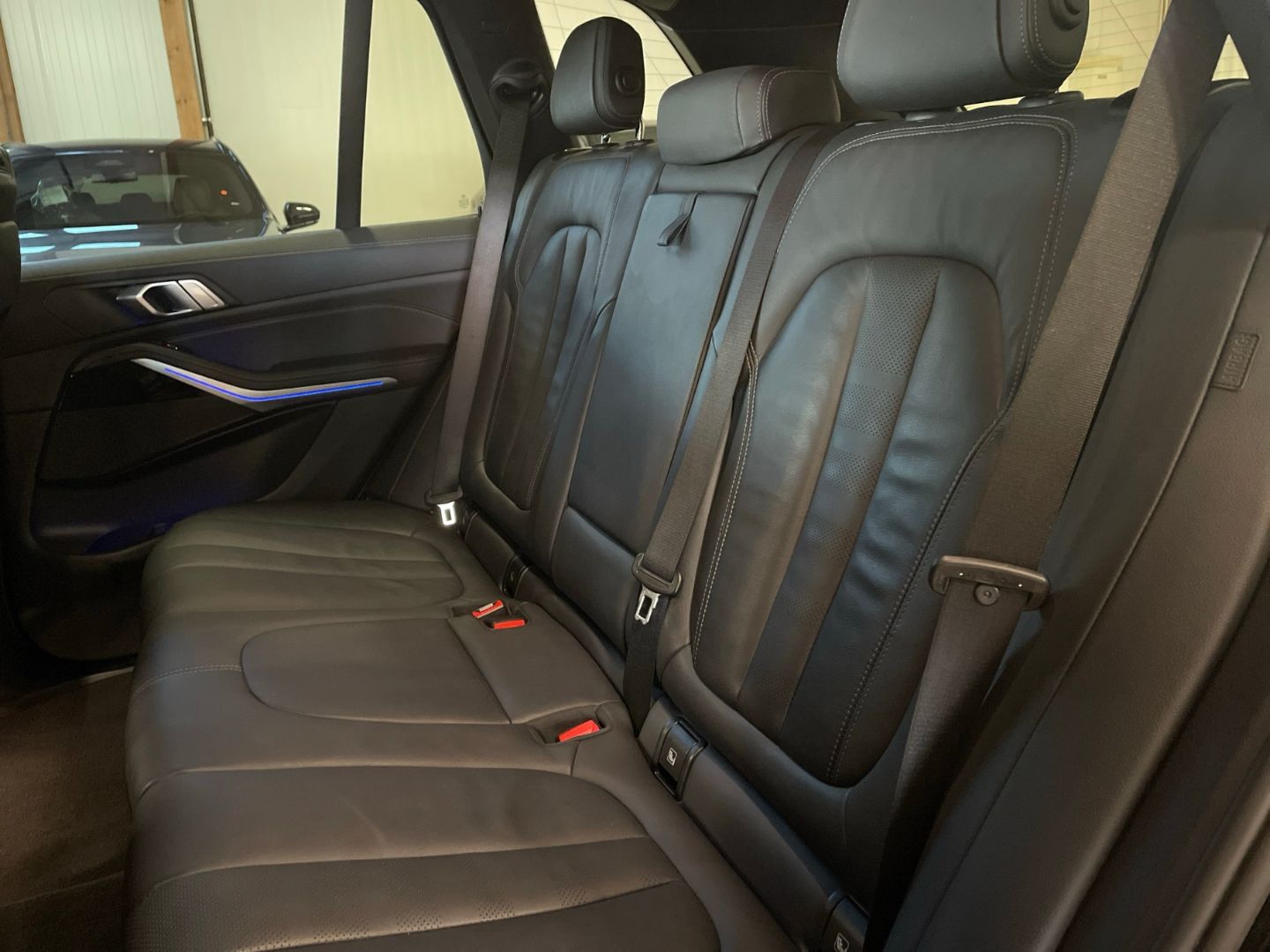 BMW X5 xDrive30d AHK Laser Pano Head-Up RFK PDC Shz. foto 9