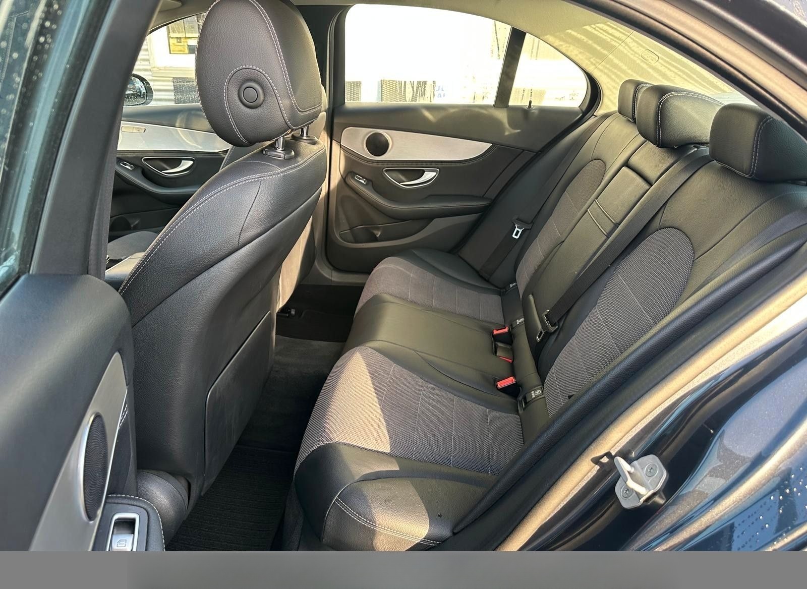 Mercedes-Benz C 250 Lim.CGI*NAVI*LED*TOT*SPUR*AHK*TEMPO* foto 11