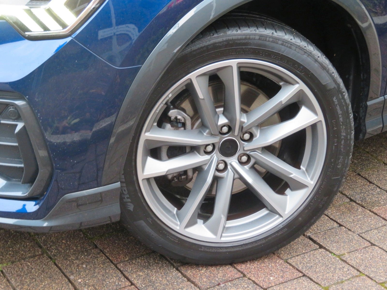 Audi Q3 Sportback S-LINE Quattro foto 2