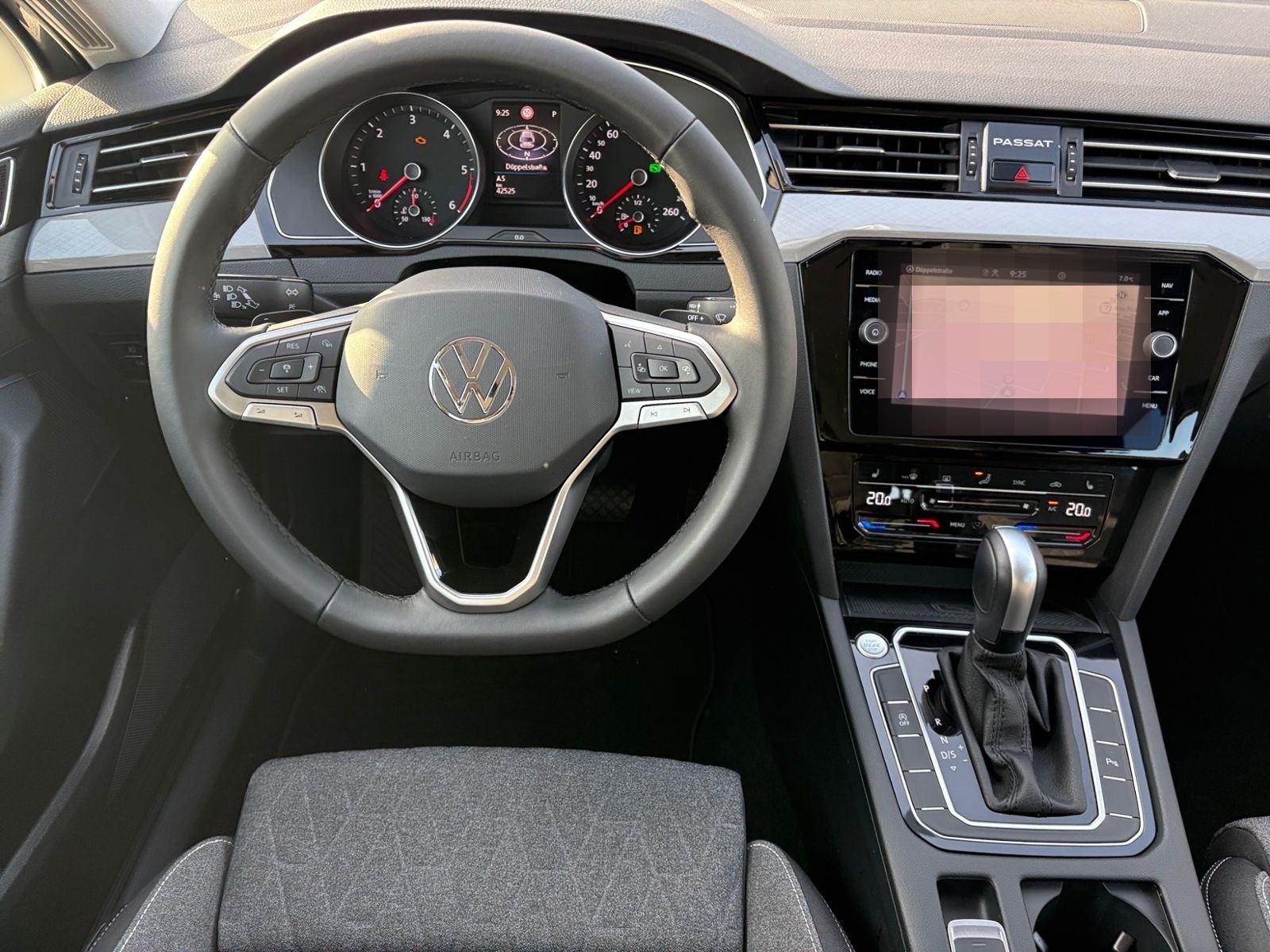 Volkswagen Passat Variant 2.0 TDI DSG BUSINESS +LED +ACC +R foto 11