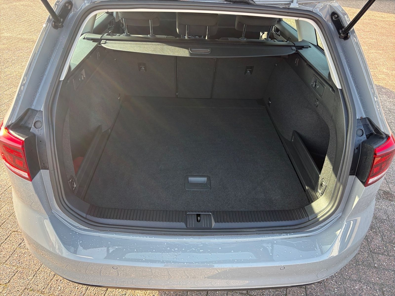 Volkswagen Passat Variant 2.0 TDI DSG BUSINESS +LED +ACC +R foto 16
