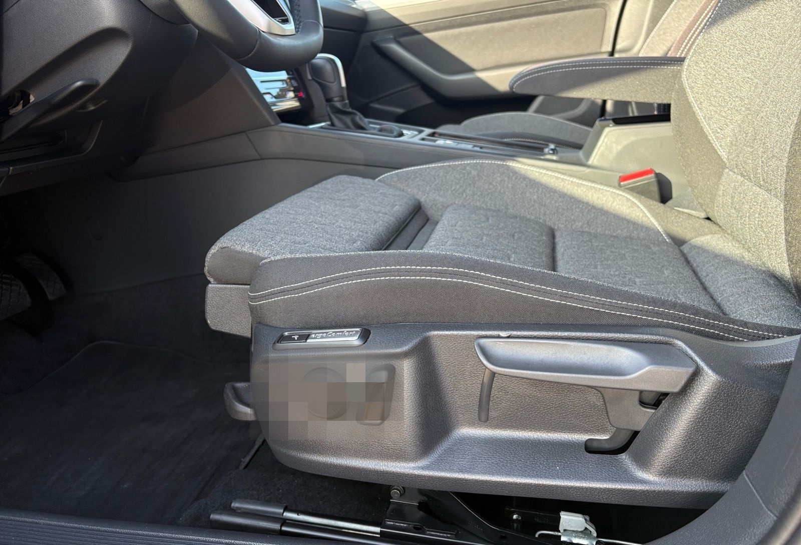 Volkswagen Passat Variant 2.0 TDI DSG BUSINESS +LED +ACC +R foto 17