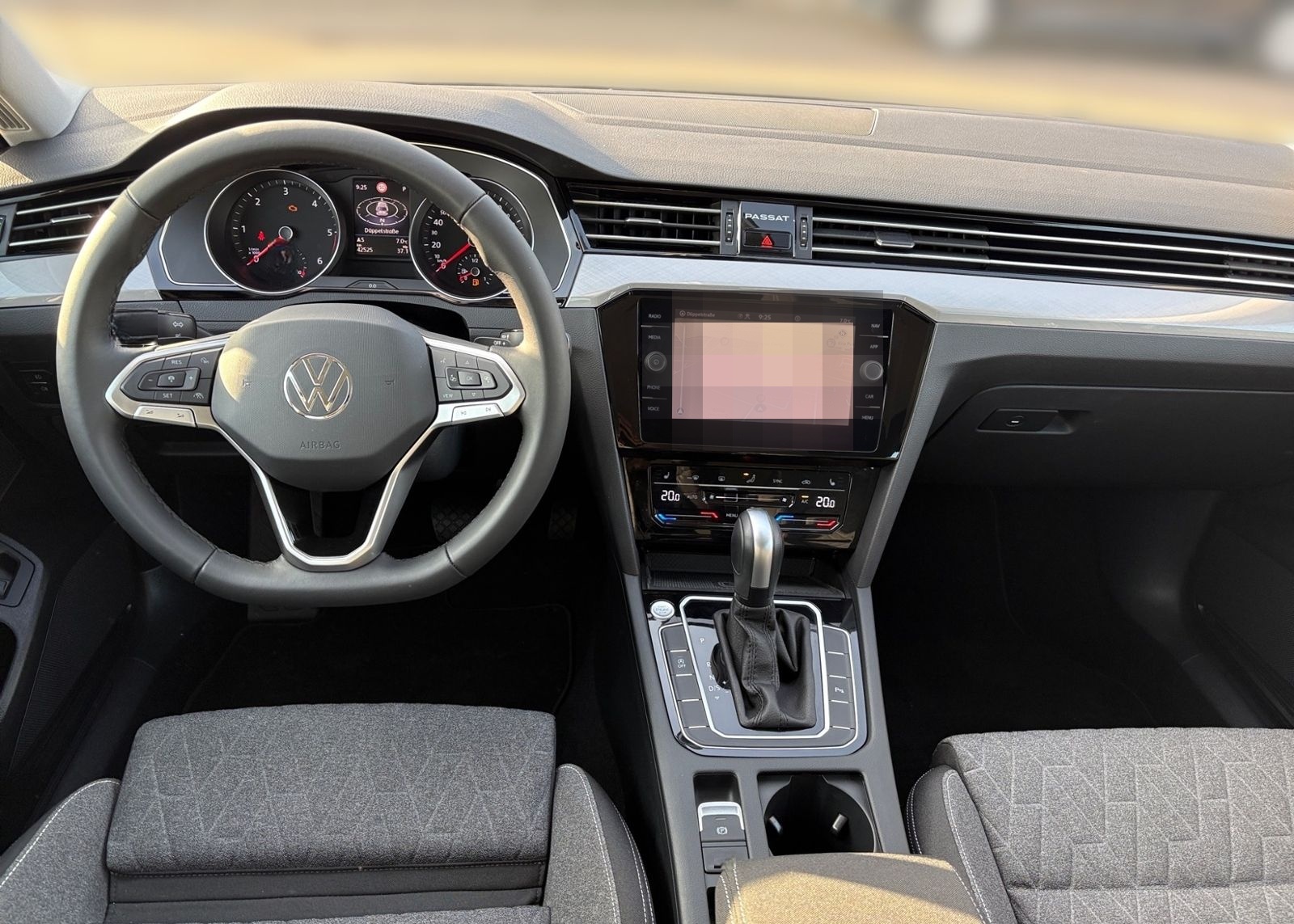 Volkswagen Passat Variant 2.0 TDI DSG BUSINESS +LED +ACC +R foto 10