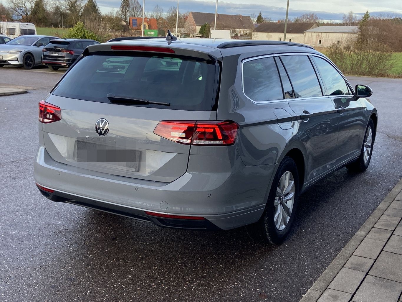 Volkswagen Passat Variant 2.0 TDI DSG Business NAVI+LED+KAM foto 5