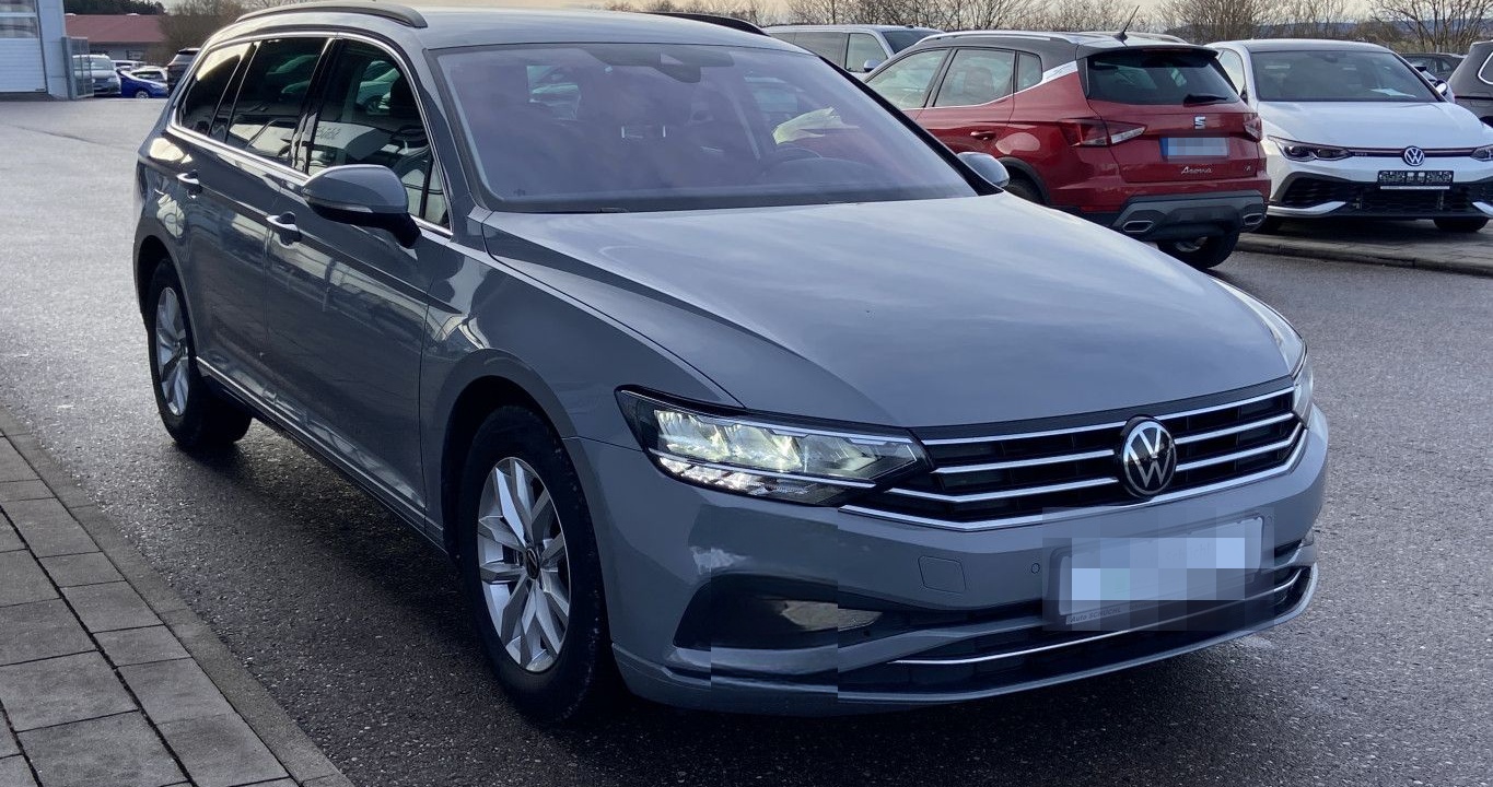 Volkswagen Passat Variant 2.0 TDI DSG Business NAVI+LED+KAM foto 6