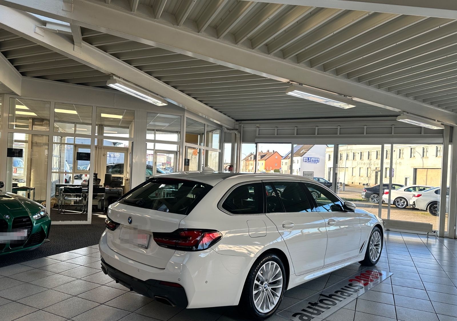 BMW 530d xDrive M Sportpaket AUT./LED/CAM/AHK/SOFT C foto 3