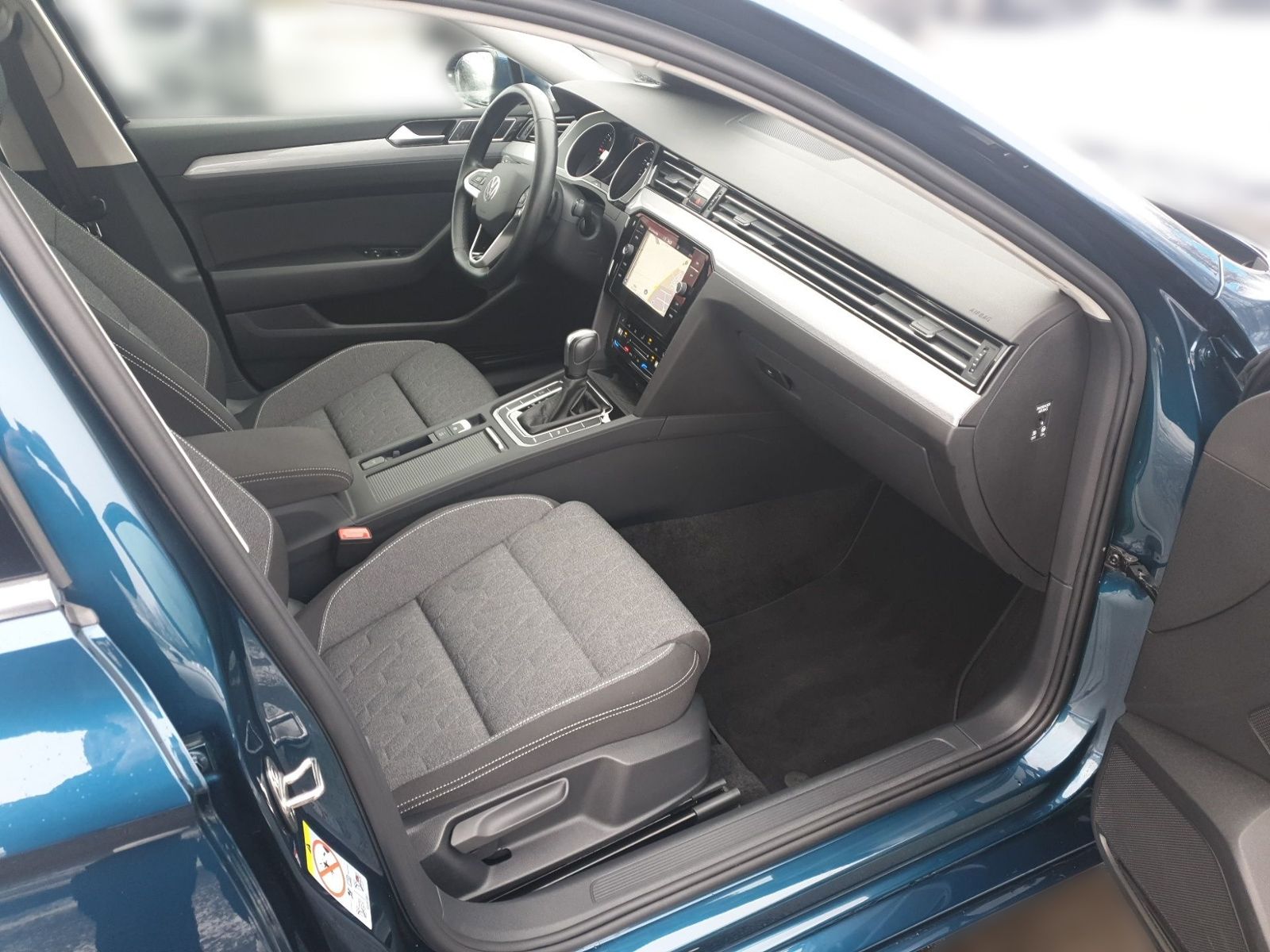Volkswagen Passat Variant 2.0 TDI DSG BUSINESS +LED +ACC +R foto 8