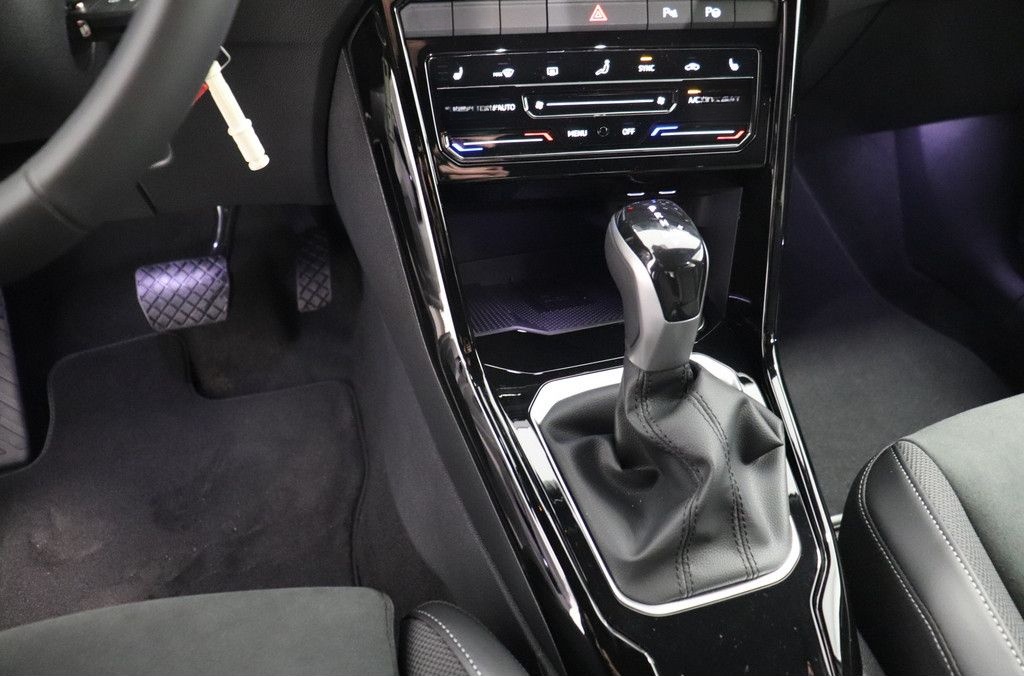 Volkswagen T-Roc Style 2.0 l TDI 7-Gang-DSG #IQ.Drive#RearV foto 15