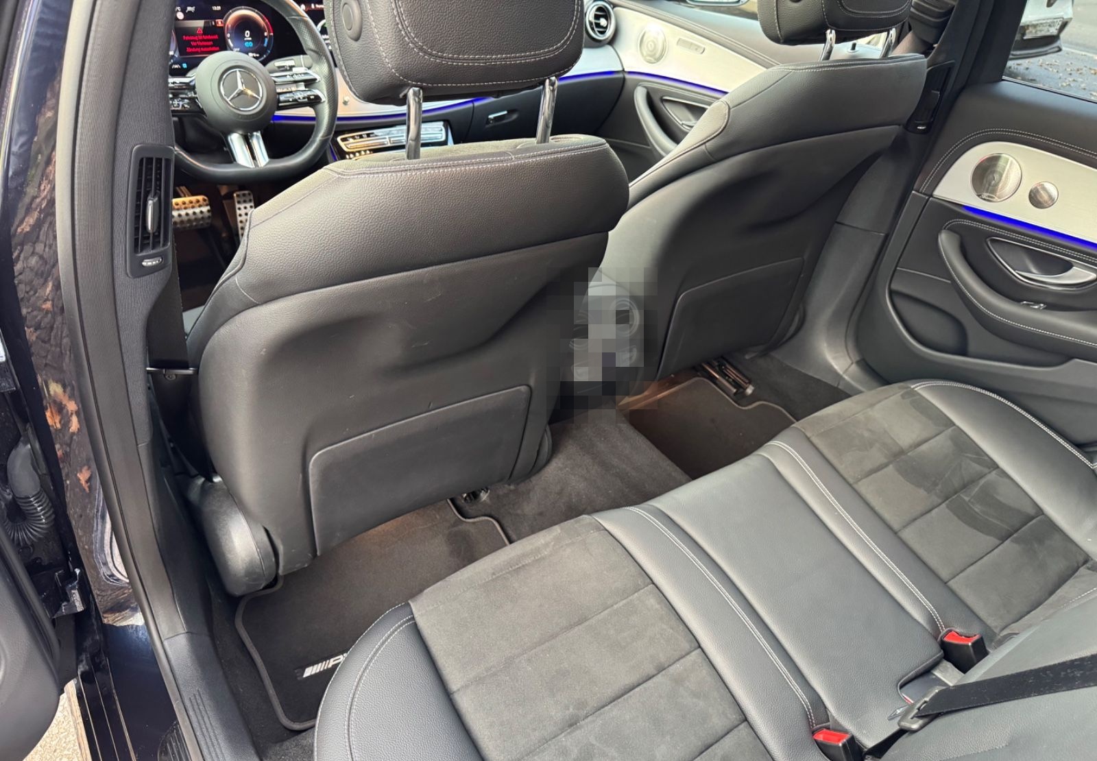 Mercedes-Benz E 300 de t AMG-PANO-LUFT-LED- foto 23